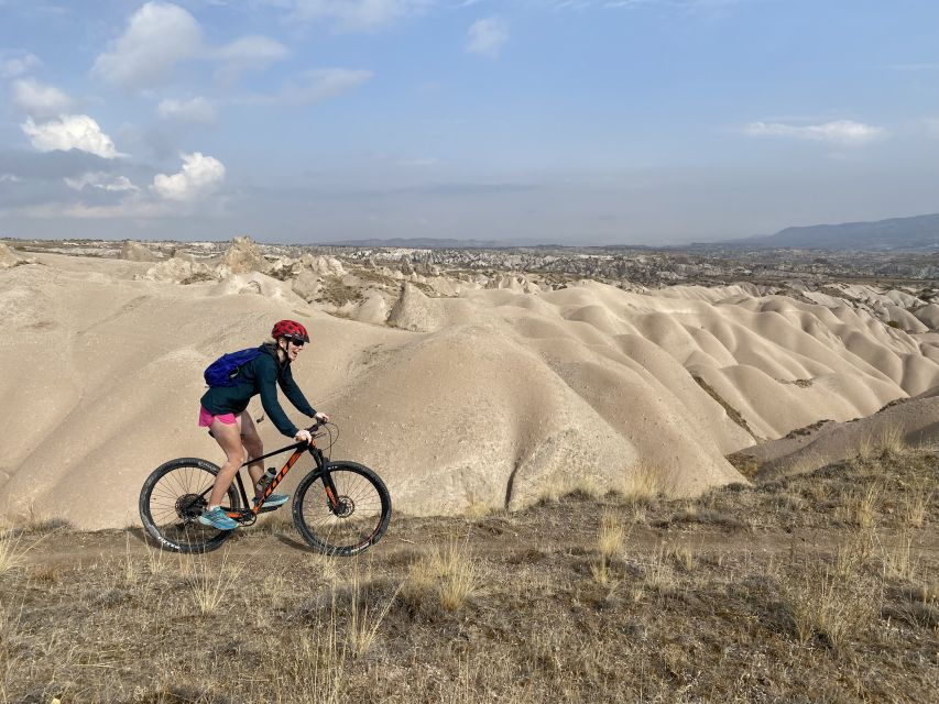 Göreme: Mountain Bike Day Rental in Cappadocia