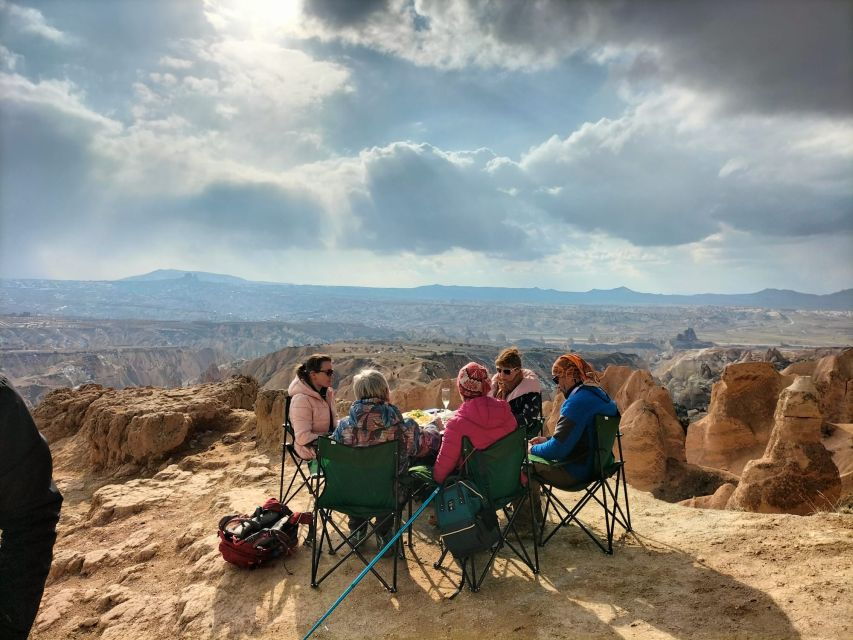 Göreme: Private Hiking Tour With Lunch and Sunset Picnic - Good To Know