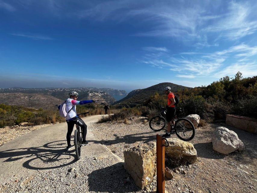 Granadella: Ebike Tour to Granadella, Puig Llorença & Moraig
