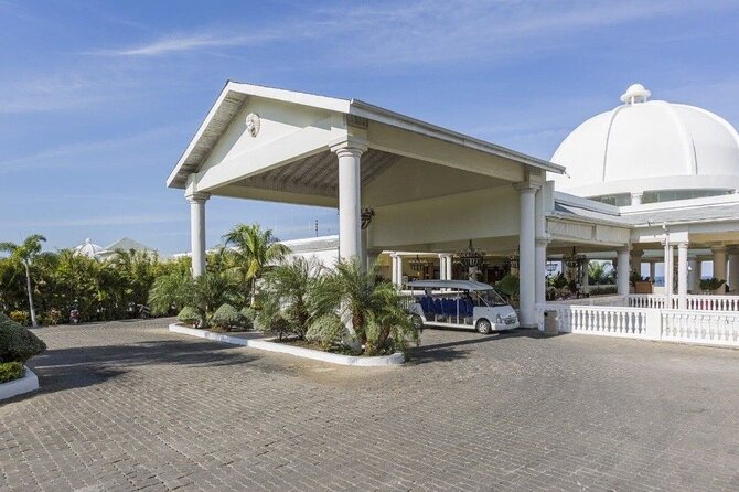 Grand Palladium - Private Transfer To/From Airport & Hotels