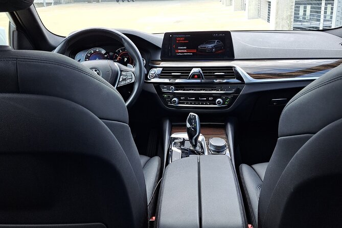 Greater Memphis To MEM International Airport - Luxury Transfer