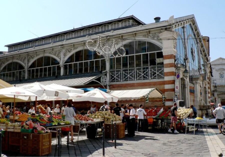 Grenoble Scavenger Hunt and Sights Self-Guided Tour - Good To Know