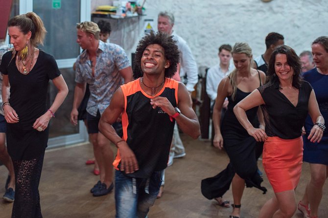 Group Salsa Class in Cartagena, Colombia - Good To Know