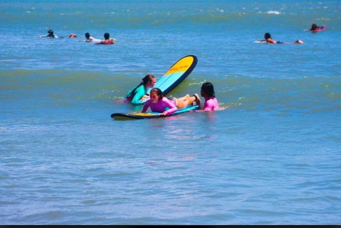 Group Surfing Lesson by Malu Surf
