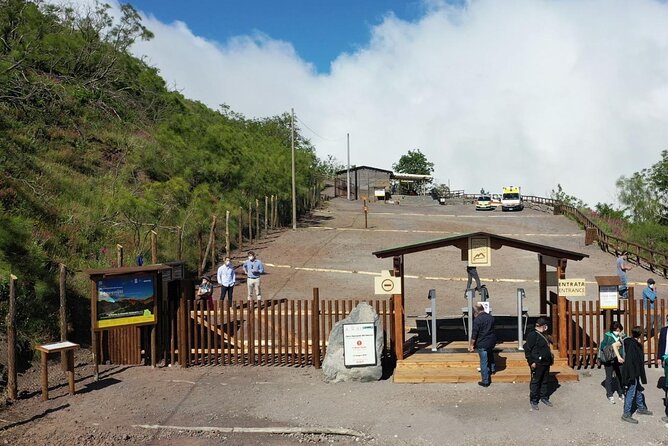 Guided Tour of Mount Vesuvius With Lunch and Ticket Included - Good To Know