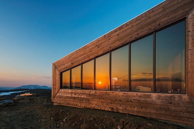 Guided Tour to the Rabot Cabin