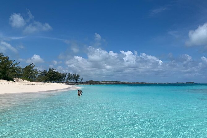 Half-Day Guided Boat Tour of Nassau Harbour and Rose Island