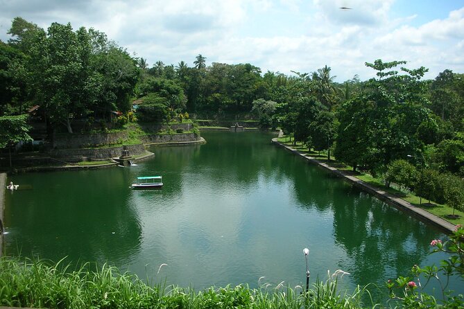 Half-Day Mataram City Tour