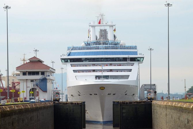 Half Day of Panama City and Canal Tour