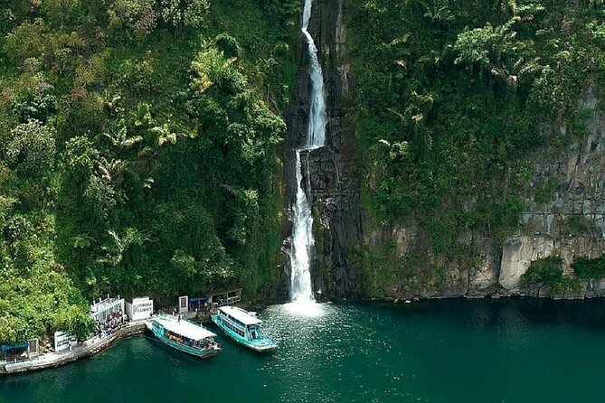 Half-Day Samosir Island Hopping by Boat - Good To Know