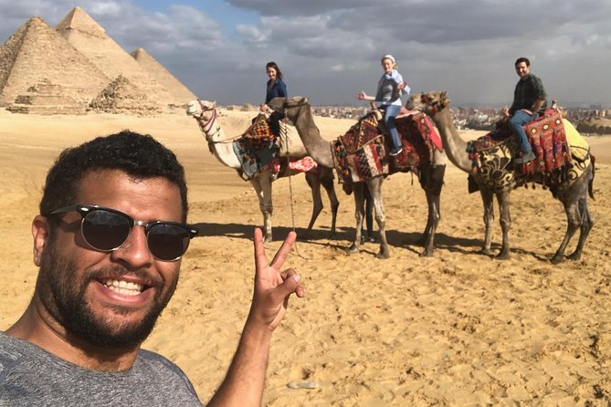 Half Day Tour in Cairo to Giza Pyramids and Sphinx