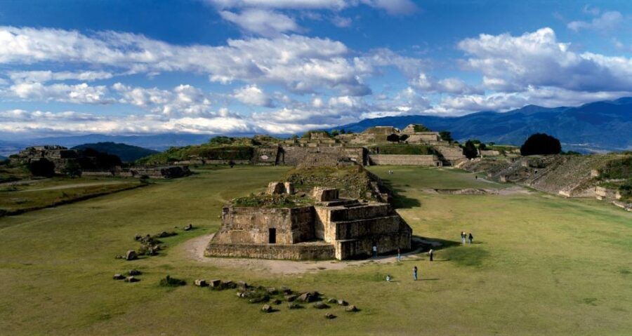 Half Day Tour Monte Alban