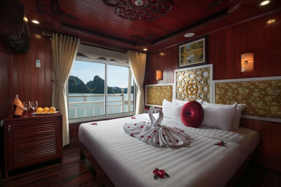 Halong Bay: 3-Day 2-Night 4-Star Cruise With Transfer - Good To Know