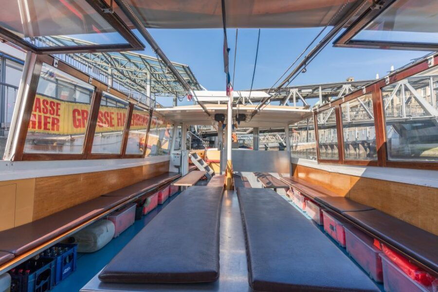 Hamburg: 1h Harbor Boat Tour With Live Commentary