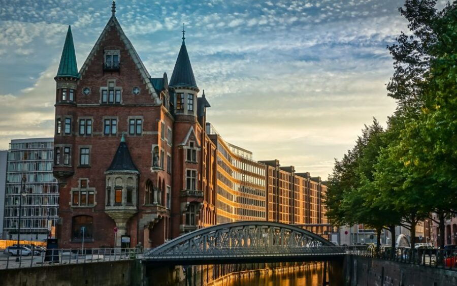 Hamburg: Self-Guided Outdoor Escape Game