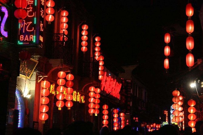 Hangzhou Private Tour to Wuzhen and Xitang Water Town With Dinner and Boat Ride