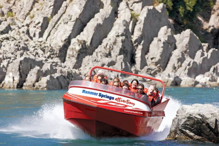 Hanmer Springs: Jet Boat and Bungee Jump Combo
