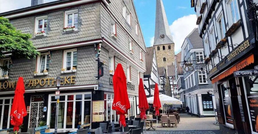 Hattingen: Old Town Scavenger Hunt Smartphone Game - Good To Know