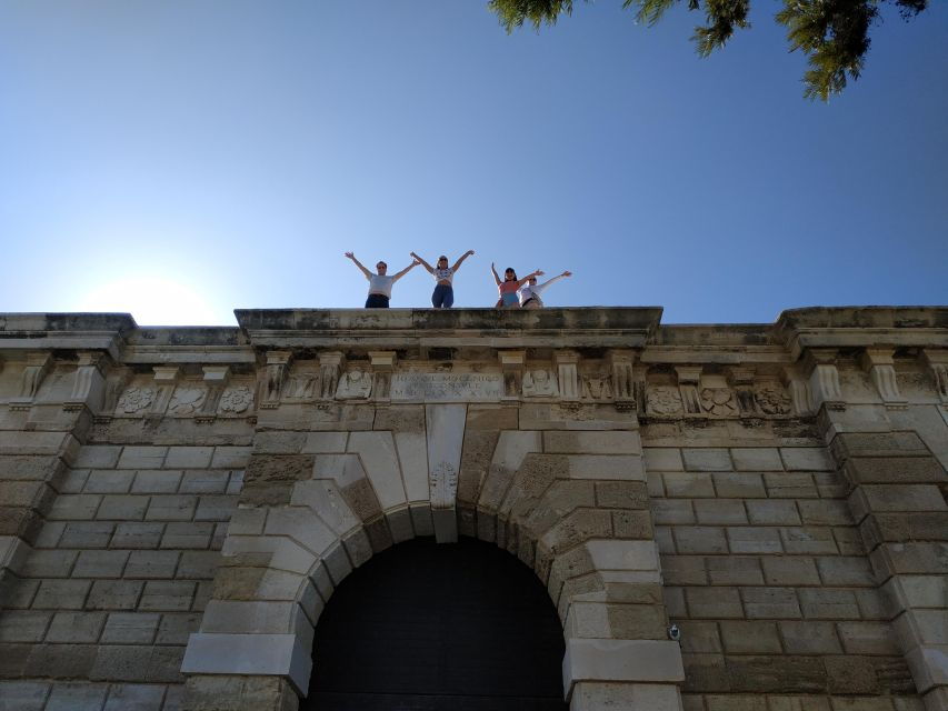Heraklion: Walking City Tour & Wine Tasting