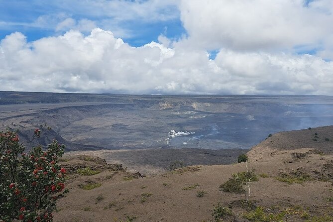 Hilo-6 Hour Private Tour-Volcanoes NP, Rainbow Falls and More.