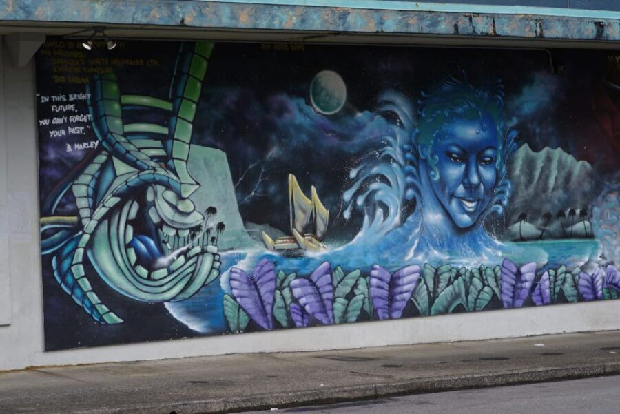 Hilo: Walking Ghost Tour