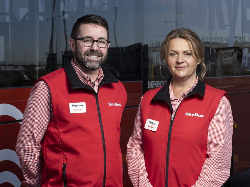 Hobart Airport: Express Bus Transfer to Hobart City - Service Details