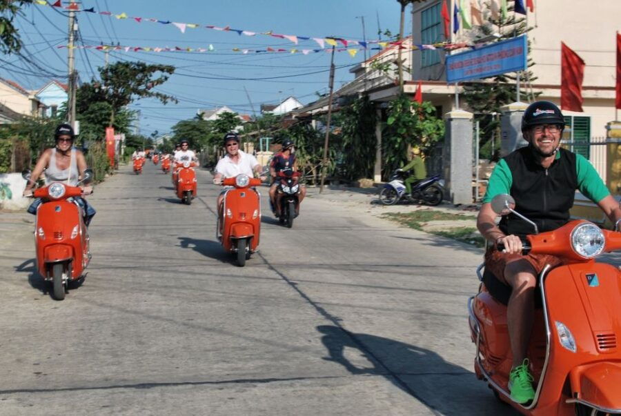 Hoi An Evening Foodie Tour By Electric Scooter - Good To Know