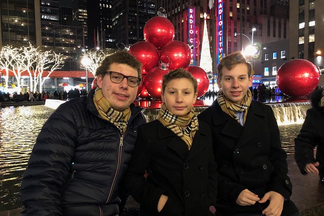 Holiday Windows in NYC - Good To Know