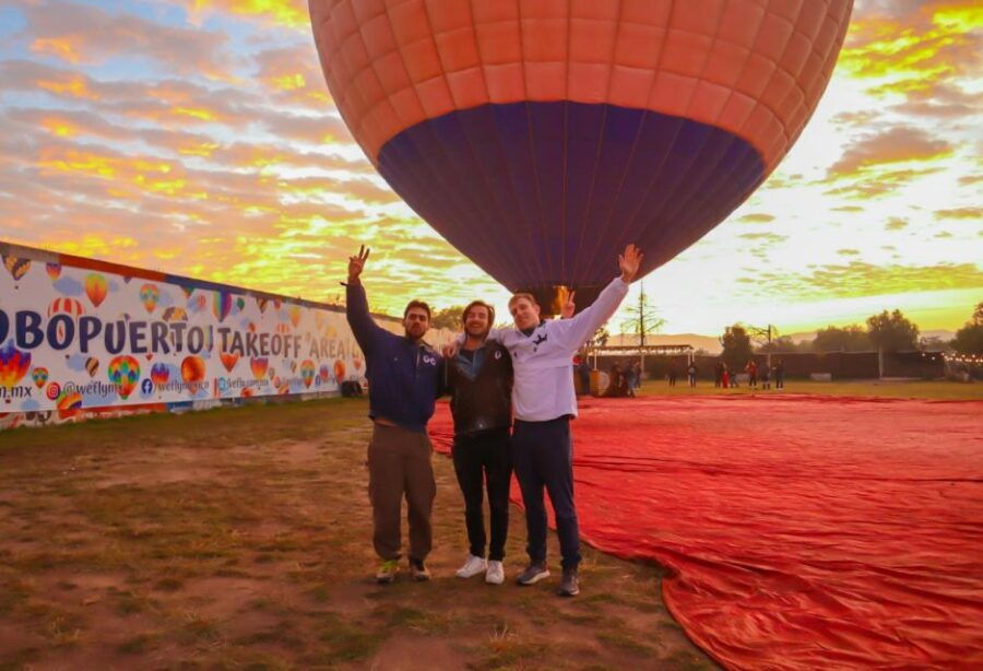 Hot Air Balloon Over Teotihuacán Valley - Good To Know