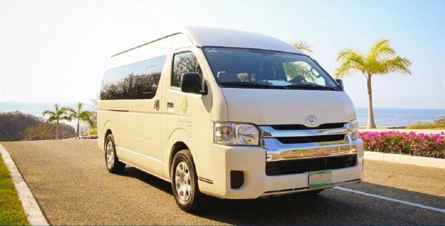 Huatulco: Round-Trip Shared Airport Transfer - Good To Know