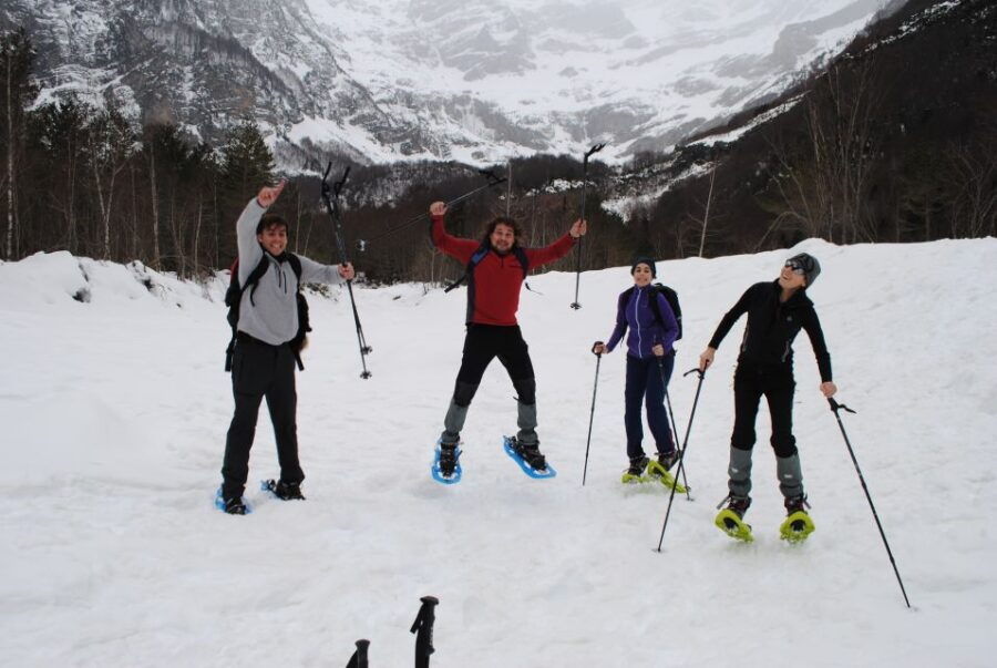 Huesca: Ordesa National Park Guided Snowshoeing Tour