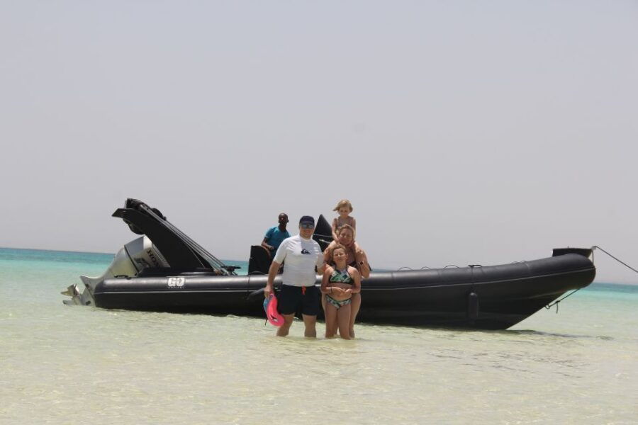 Hurghada: Private Sunset Cruise With Seafood and Wine - Good To Know