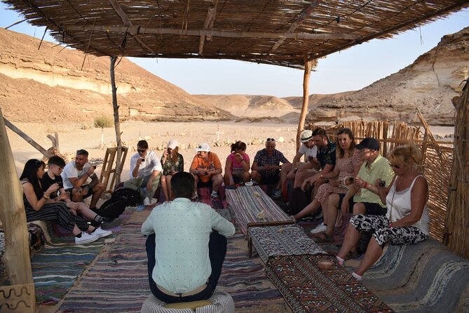 Hurghada Star Watching Desert Adventure by Jeep, Romantic Dinner - Jeep Ride to Desert