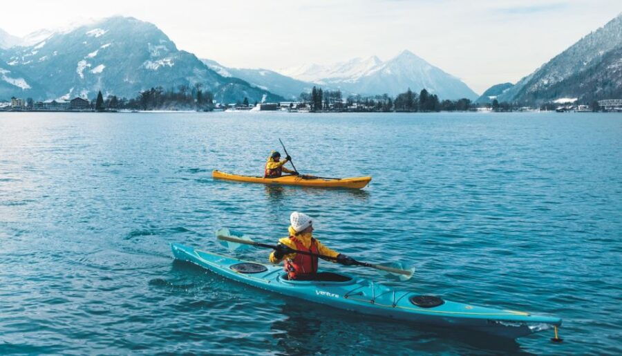 Interlaken: Winter Kayak Tour on Lake Brienz