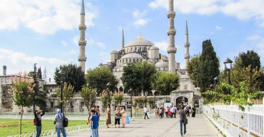 Istanbul: Blue Mosque & Hagia Sophia Small-Group Tour - Good To Know