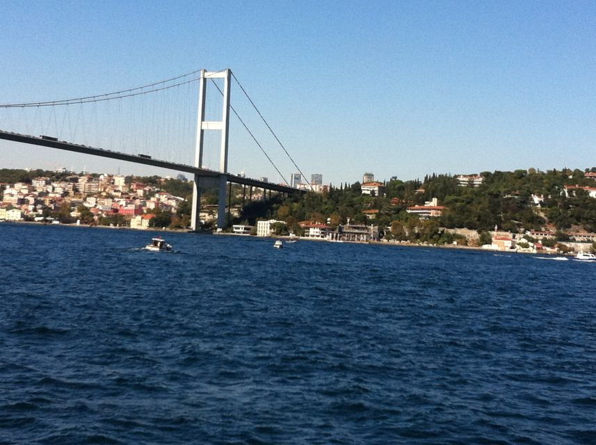 Istanbul: Bosphorus Boat Tour and Two Continents With Lunch - Good To Know