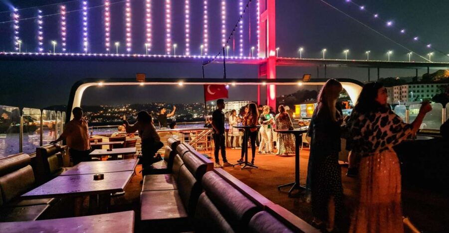 Istanbul: Bosphorus Dinner Cruise W/ Drinks & Entertainment - Good To Know