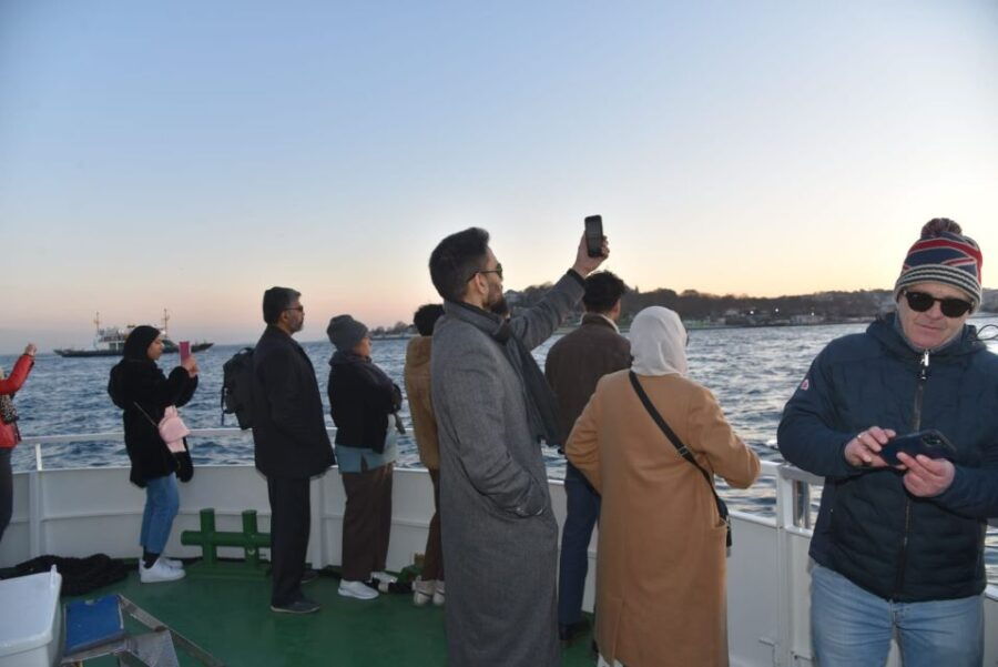 Istanbul: Bosphorus Sightseeing Cruise With Asian Side Stop - Good To Know