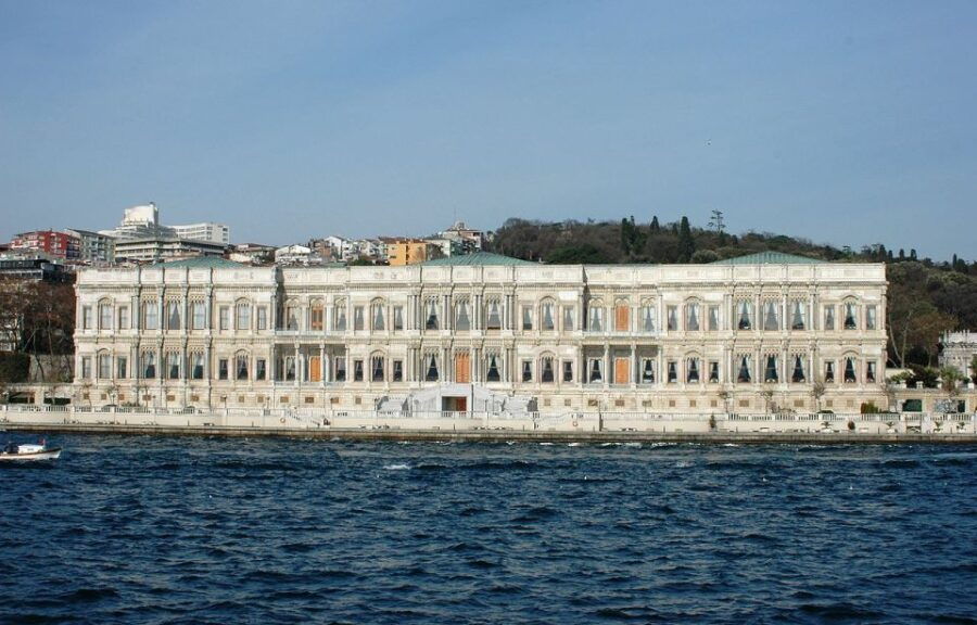 Istanbul: Full-Day Bosphorus Cruise and Shopping Tour - Good To Know