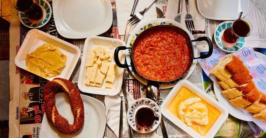 Istanbul: Guided Food Tour of Street Food and Markets - Good To Know