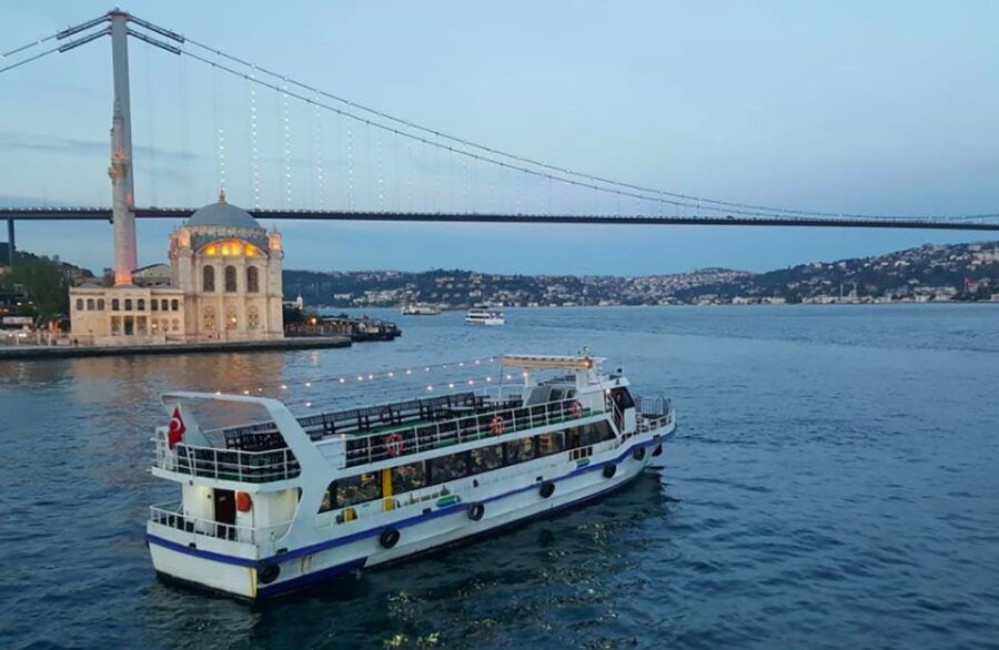 Istanbul: Old Town Highlights Tour & Bosphorus Cruise - Good To Know