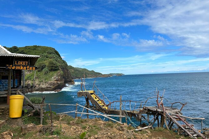 Jomblang Cave & Timang Beach Private Tour