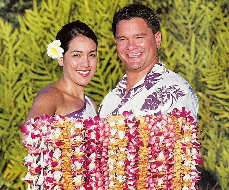 Kahului Airport: Maui Flower Lei Greeting Upon Arrival