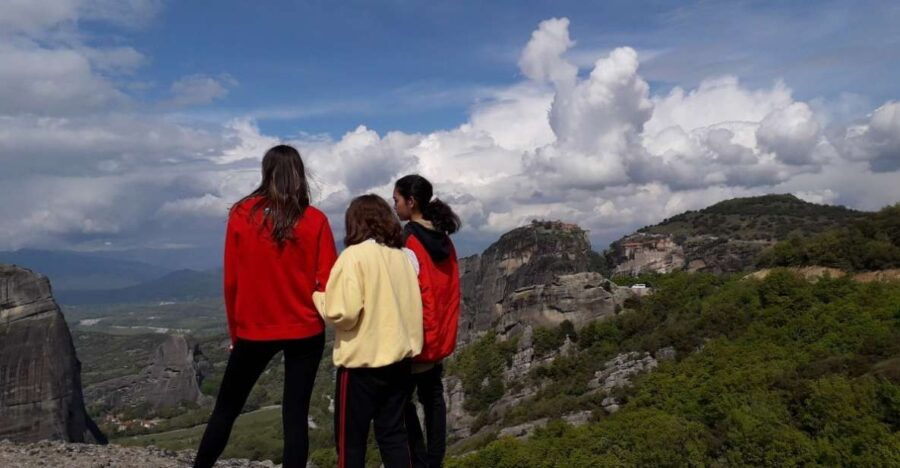 Kalabaka: Meteora Monasteries Private Tour With Photo Stops