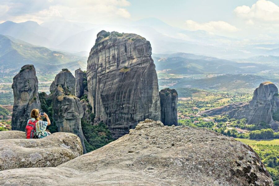 Kalabaka: Meteora Monasteries Small-Group Morning Tour