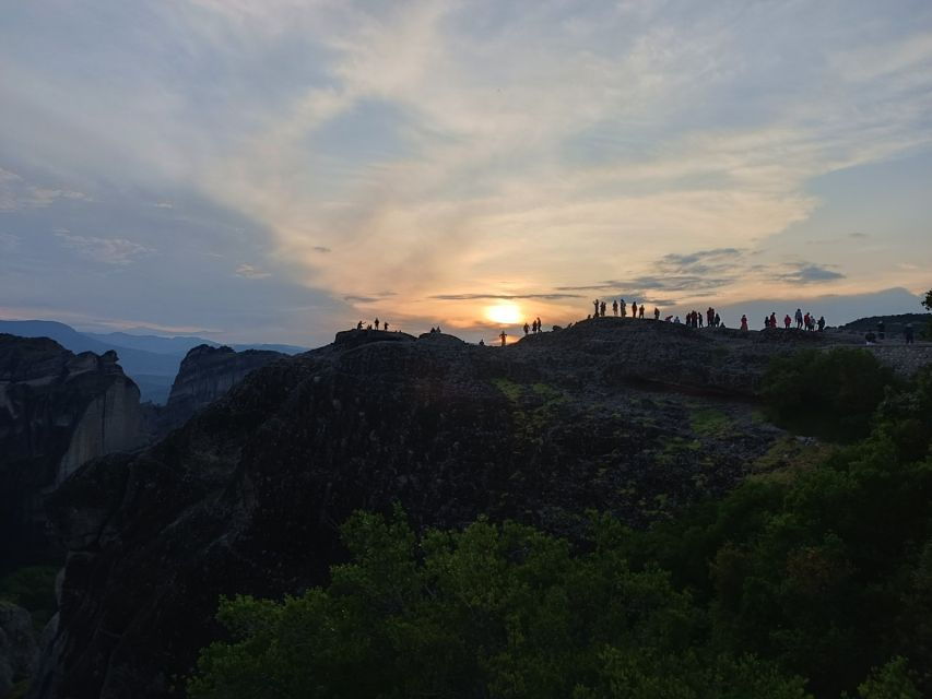 Kalabaka or Kastraki: Meteora Sunset Tour