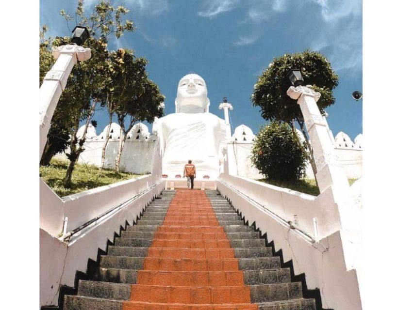 Kandy City Day Tours by Car : Discover Cultural Wonders