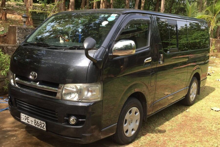 Katunayake Airport (BIA): Transfer Between Galle/Unawatuna