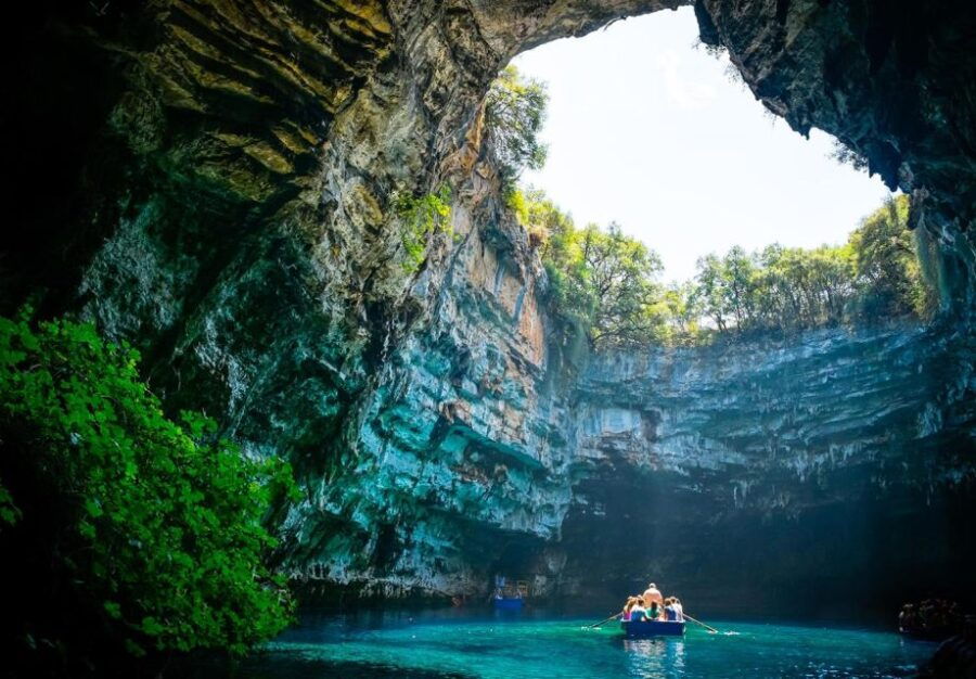 Kefalonia: Island Sightseeing Bus Tour With Hotel Transfer