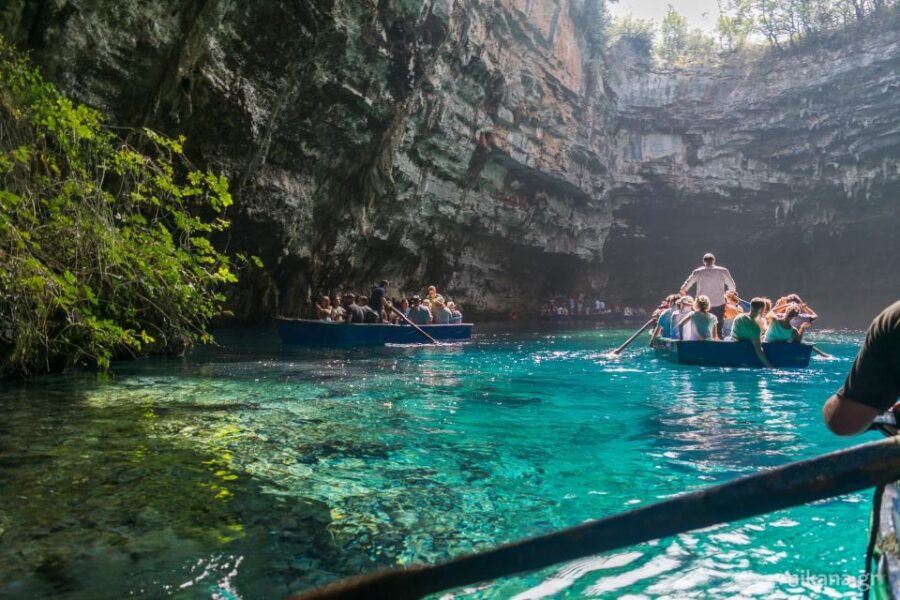 Kefalonia: The Caves and Myrtos Beach Nature Tour